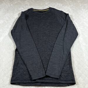 Smartwool Merino 250 - Men’s size small - has a few minor blemishes-see photos